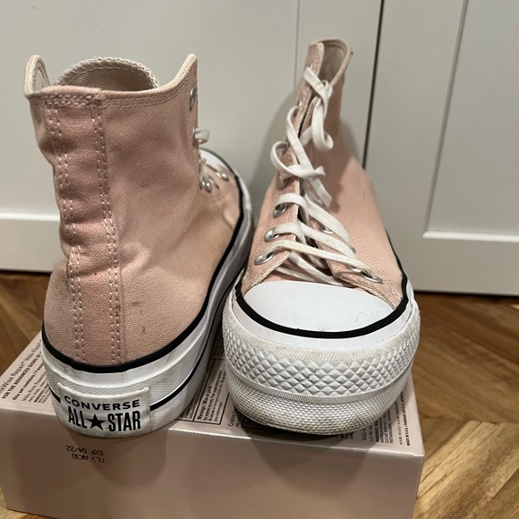 Converse high tops pink size 8 platform or thick soles - Picture 3 of 12